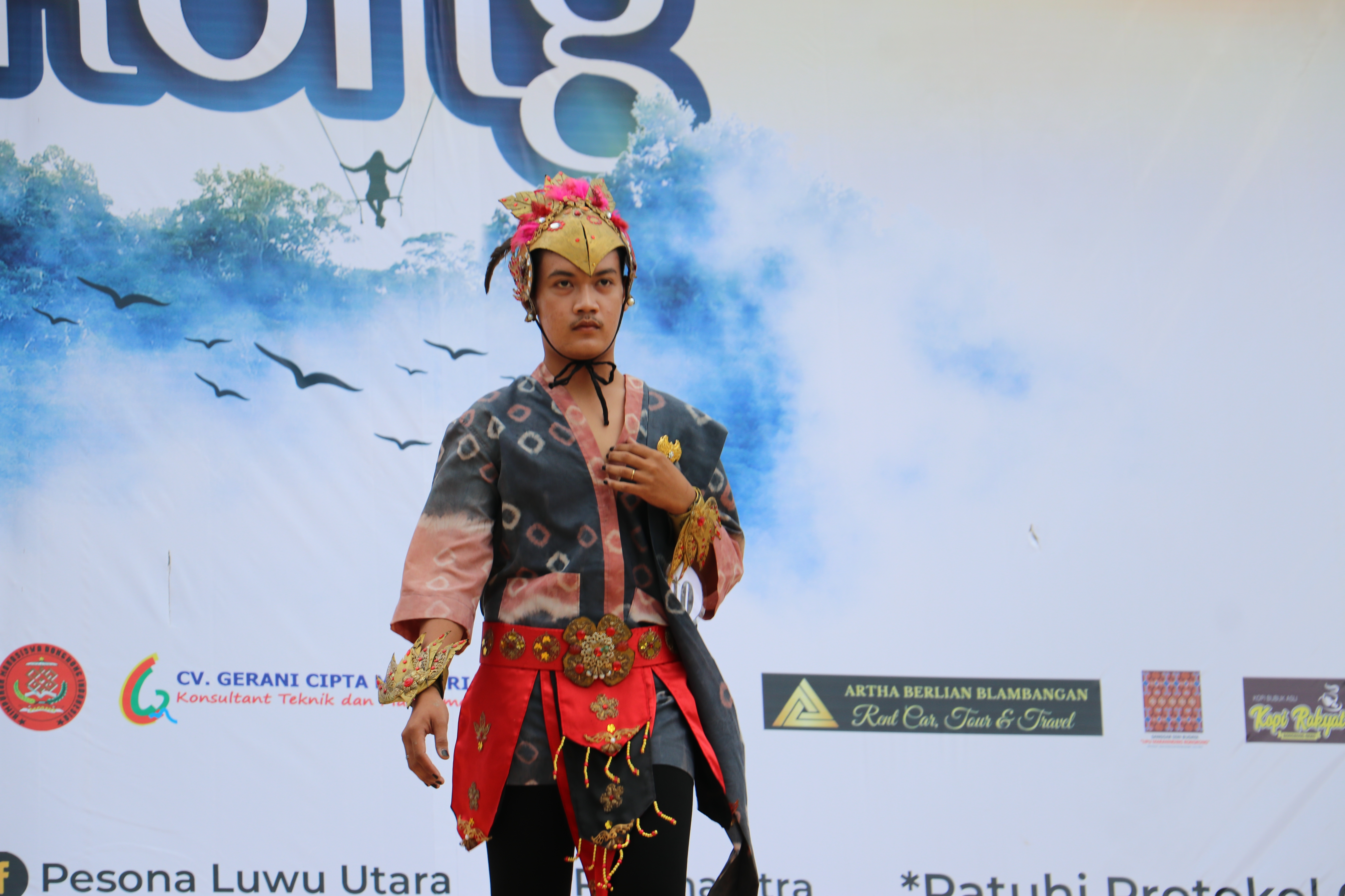 KAIN ROTO RONGKONG